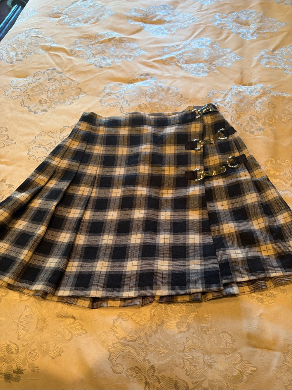 Plaid Pleated Mini Skirt with Buckle Details - black grey a